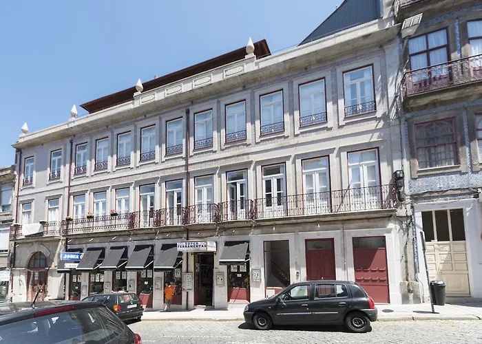 Lovelystay - Top Floor Balcony Apartment